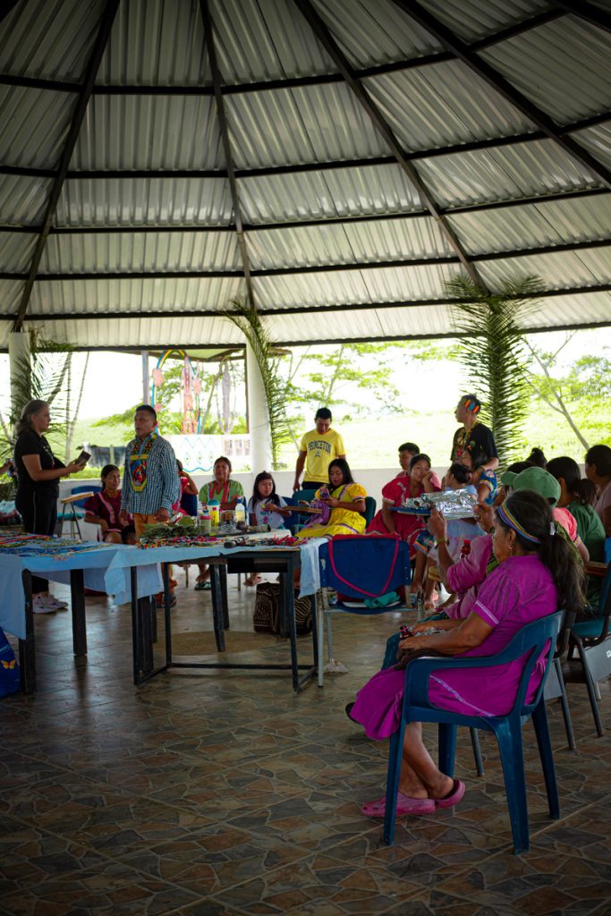 Artesanía de Comunidad indígena Emberá Chamí Puró.